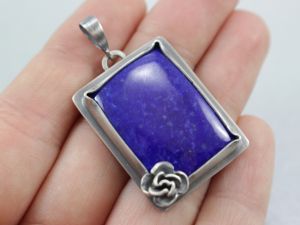 chileart biżuteria lapis lazuli srebro kwiat wisior